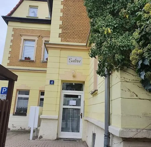 Direkt Am Kurpark Mit Gradierwerk Solestadt * Bad Dürrenberg